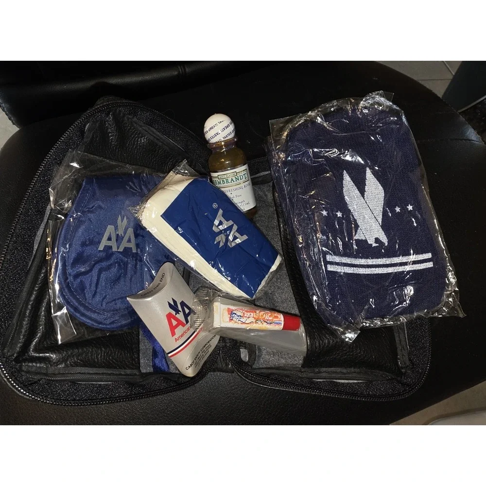 VTG American Airlines Business Travel Kit, Toiletries